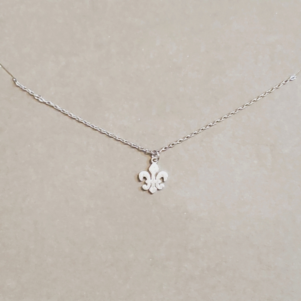 Fleur-de-lis Small Pendant Necklace Silvertone